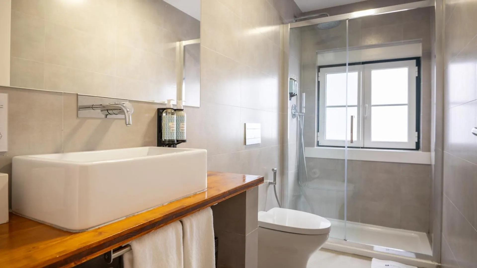 Bica Flh Suites 리스본 게스트하우스