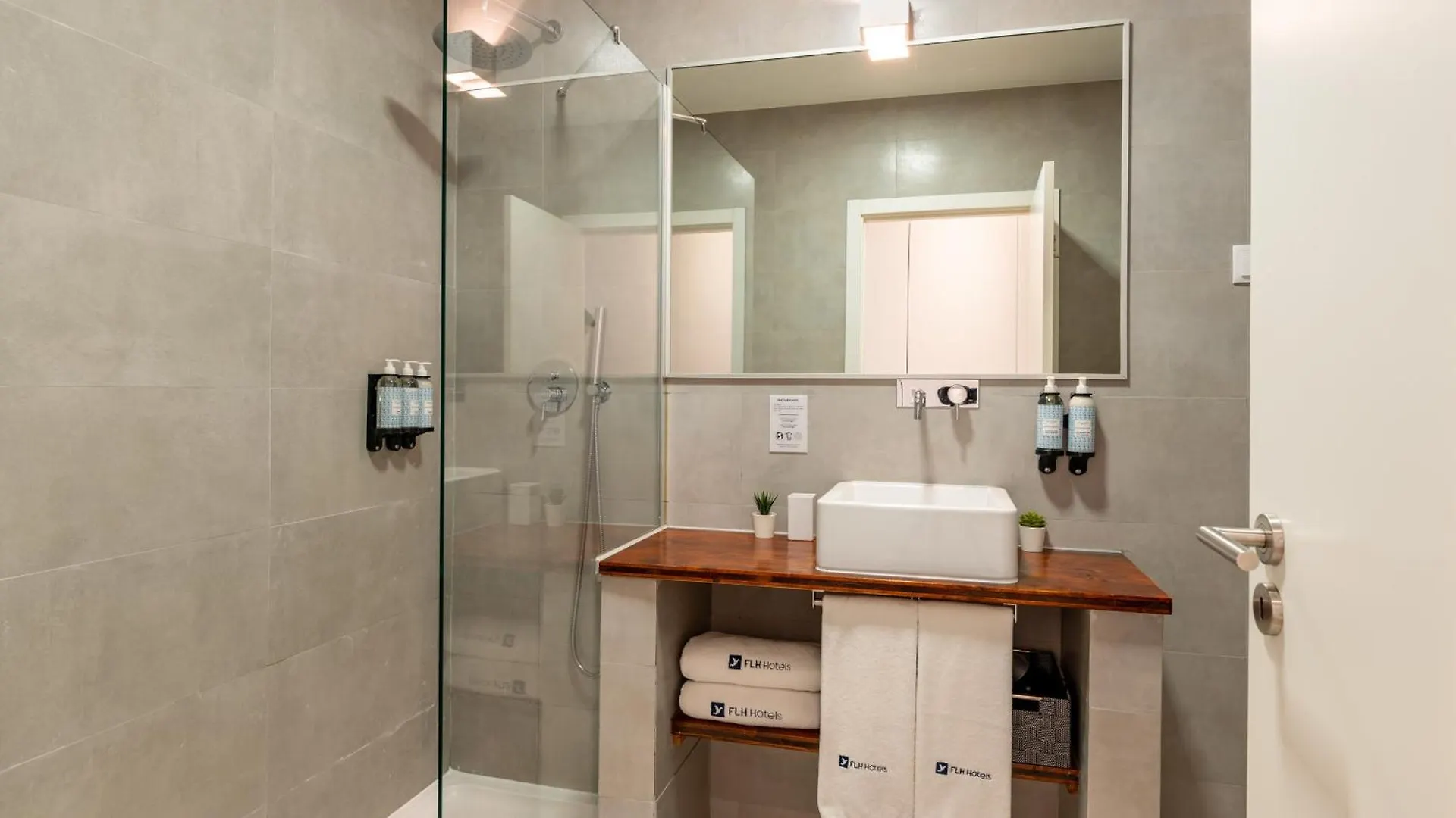 Guest house Bica Flh Suites Lisbon
