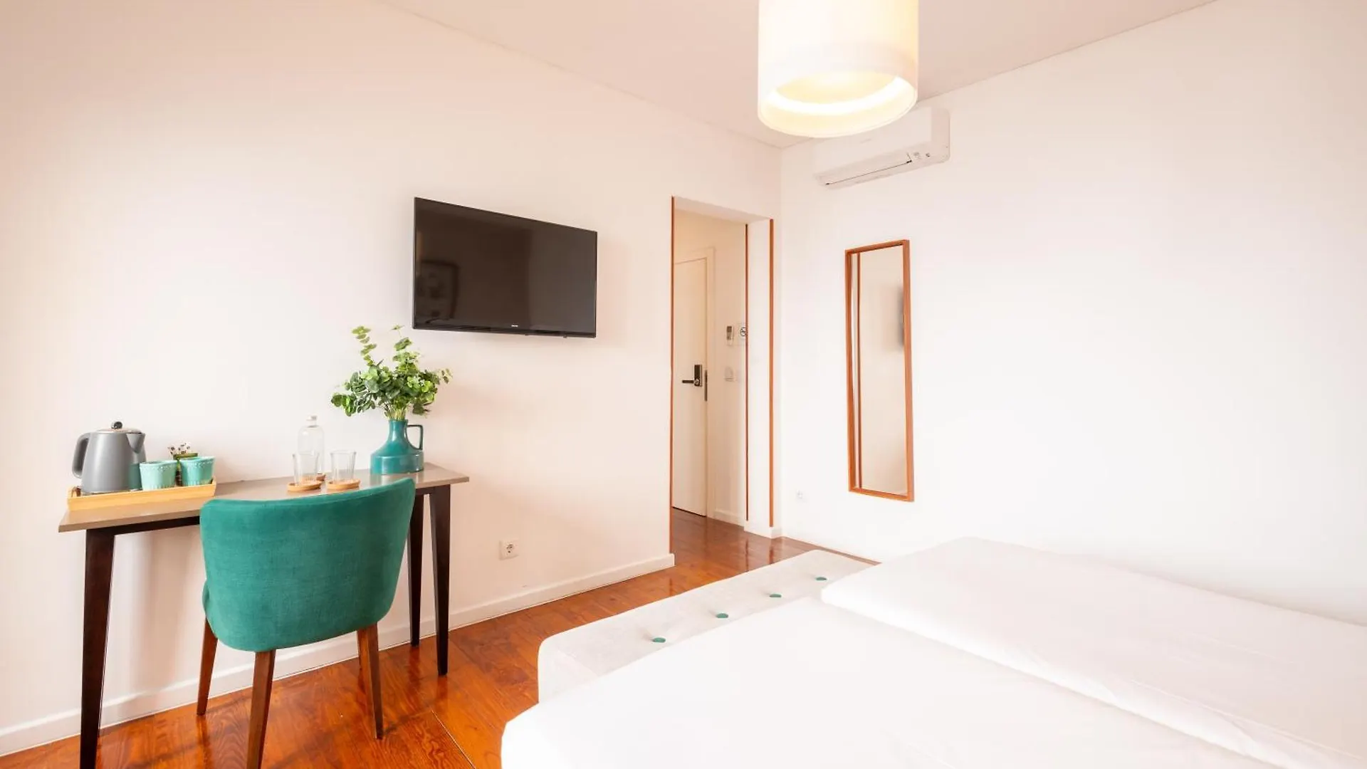 Bica Flh Suites Lisbon Guest house